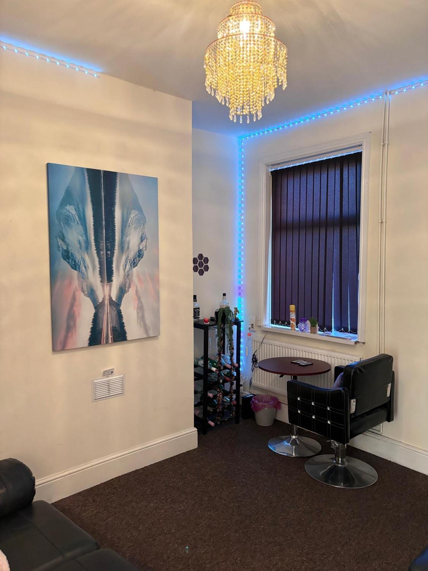 Lovely Room Within 5 Mins Walk To Stoke Train Station With Double And Single Room Kültér fotó